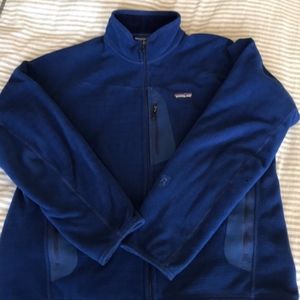 Men’s Patagonia blue zip up